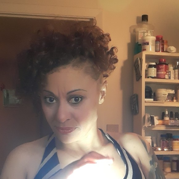 Meet your Posher, Tangia - Picture 1 of 1